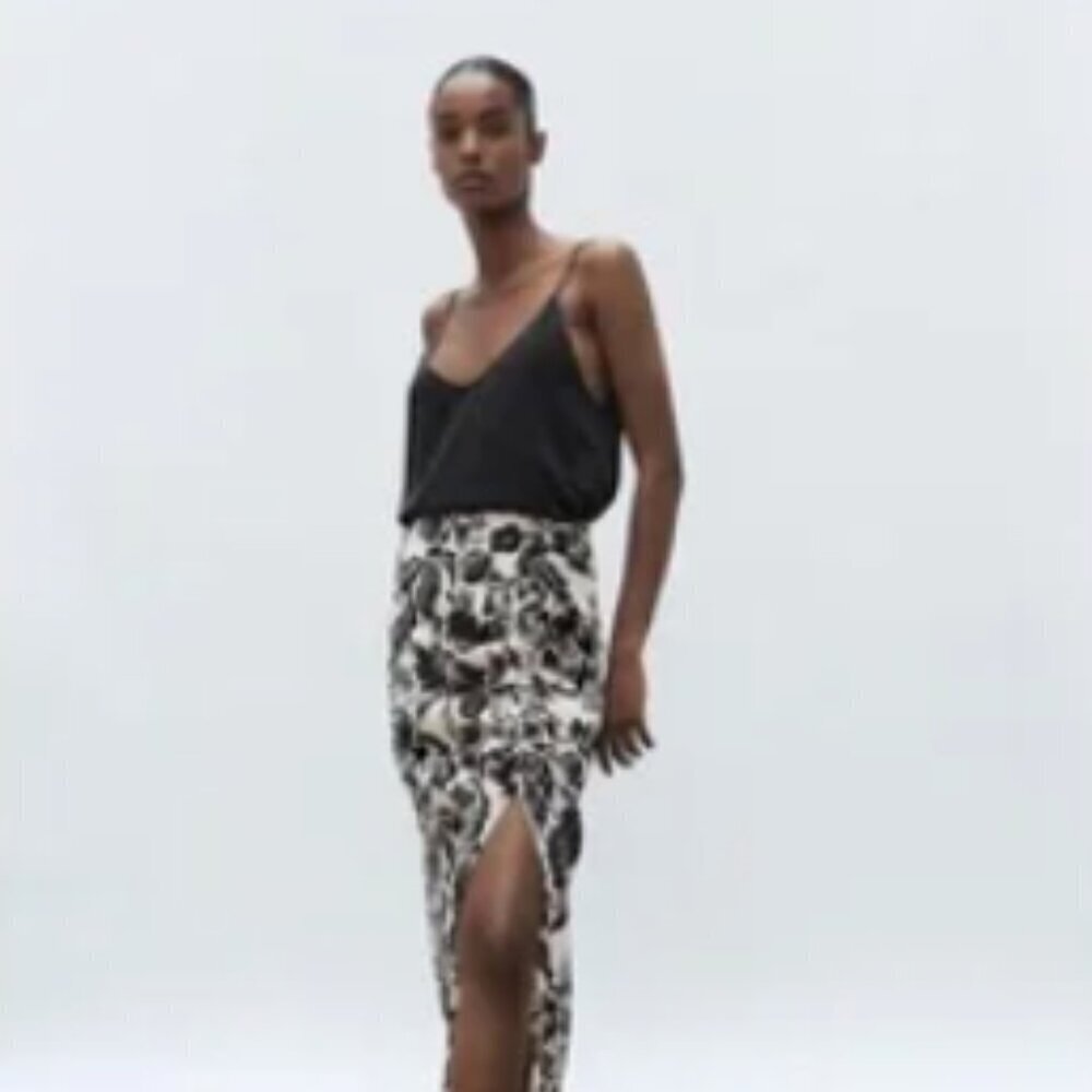 Zara | EUC Charcoal Gray Washed Effect Acid Wash V Neck Camisole Size Large